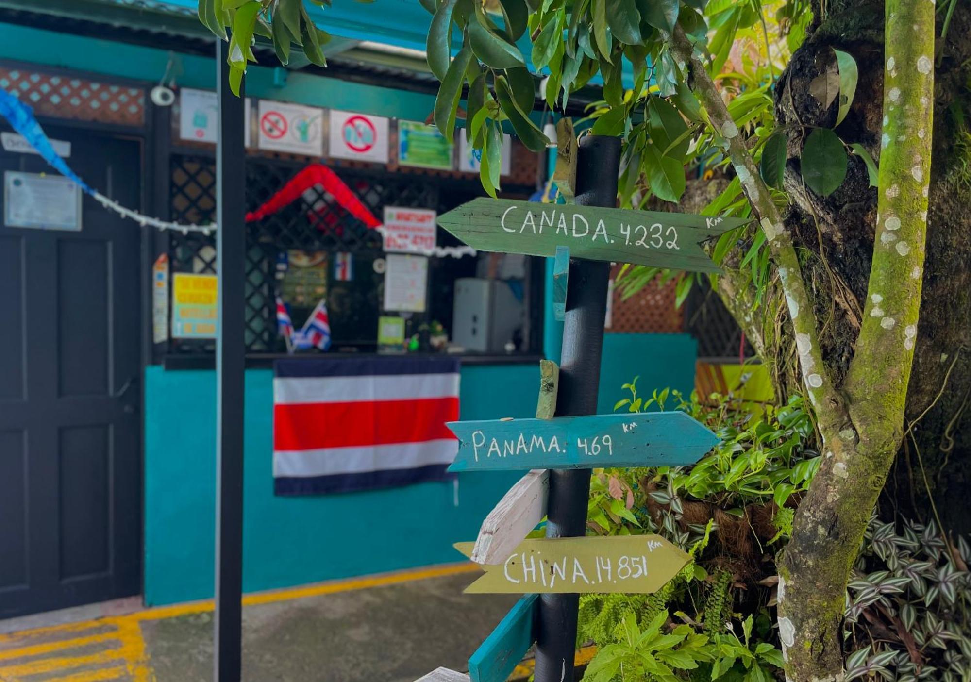 Los Amigos Jungle Hotel Tortuguero Εξωτερικό φωτογραφία